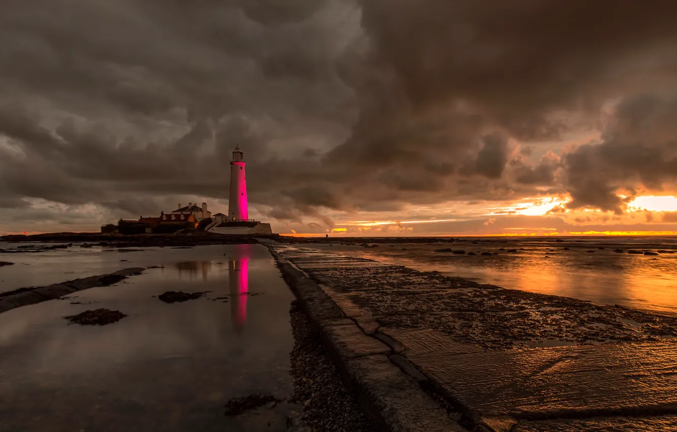 Photo wallpaper England, tide, North sea, The St. Mary's Lighthouse