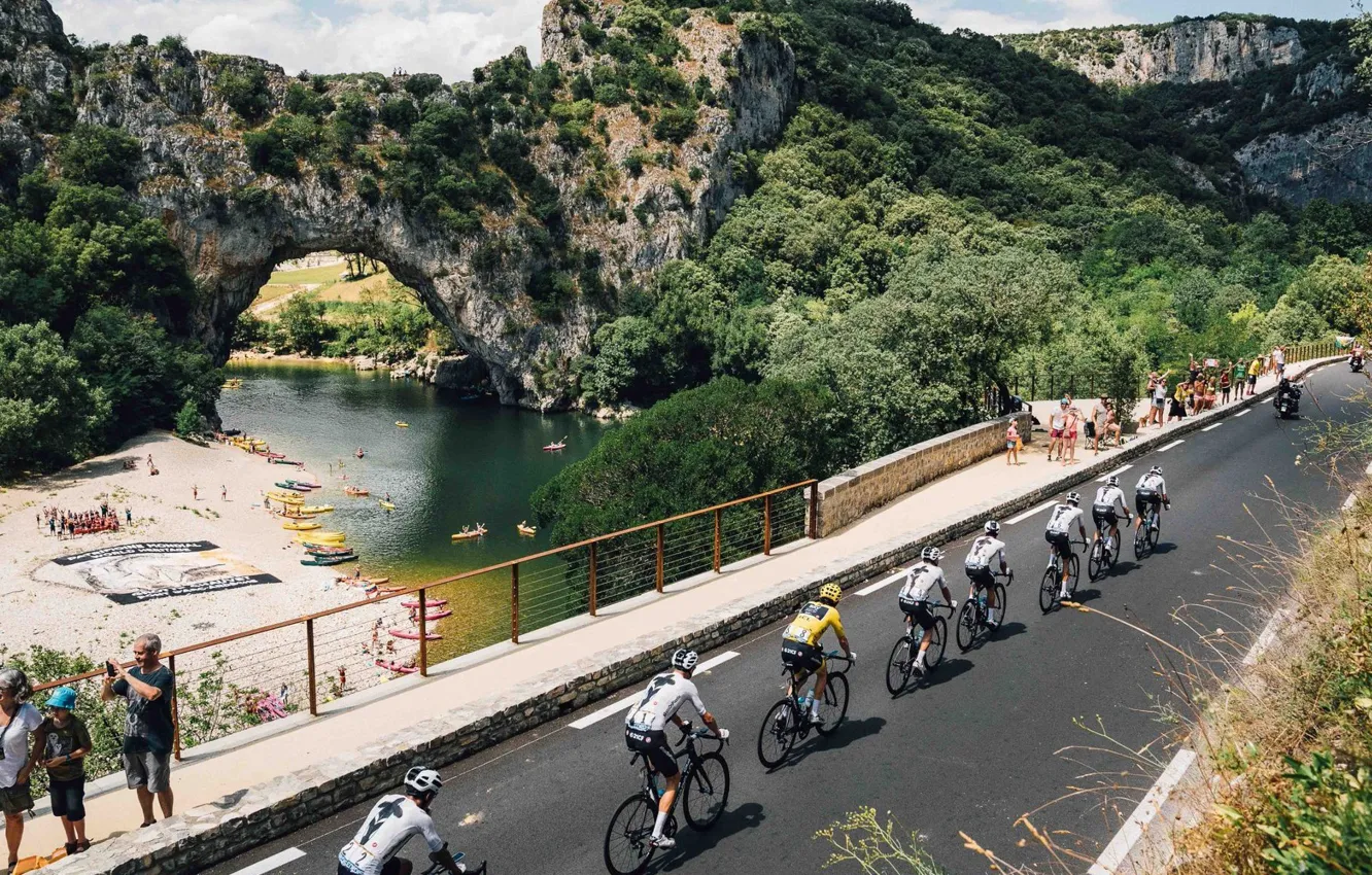 Photo wallpaper bridge, river, race, France, Cycling, vanguard, The tour de France, procycling