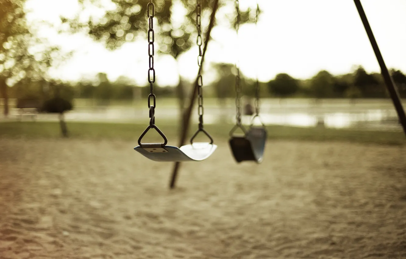 Photo wallpaper sand, swing, chain