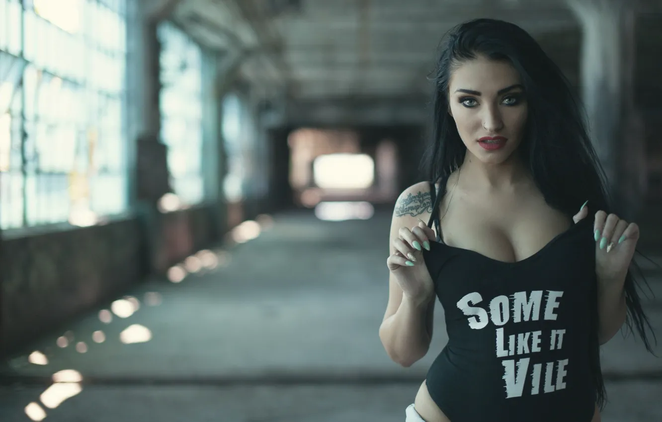 Photo wallpaper look, pose, model, portrait, makeup, Mike, brunette, tattoo