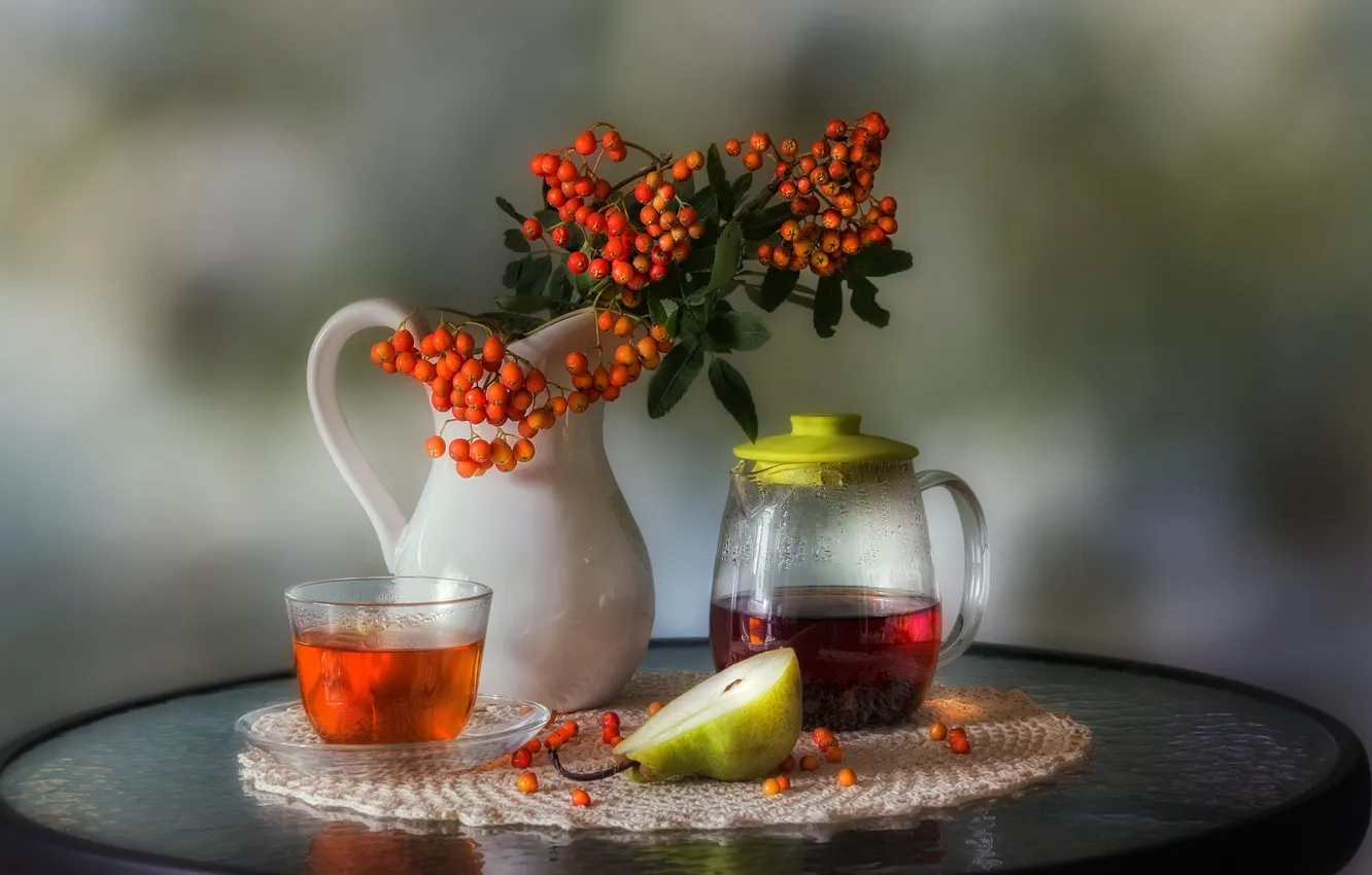 Photo wallpaper berries, tea, pear, drink, pitcher, Rowan