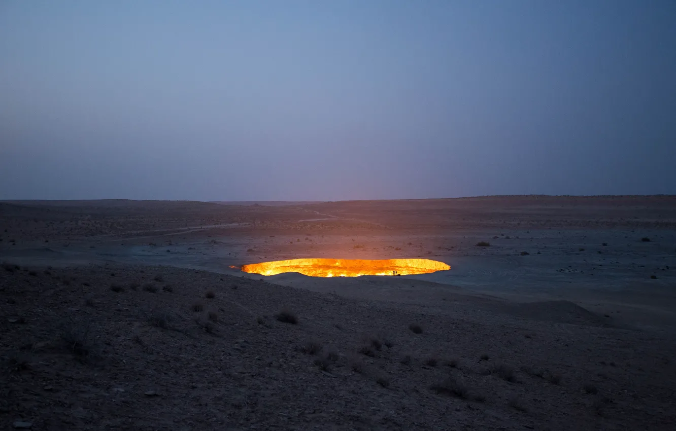 Photo wallpaper the sky, fire, desert, gas, crater, twilight, Turkmenistan, Darvaz