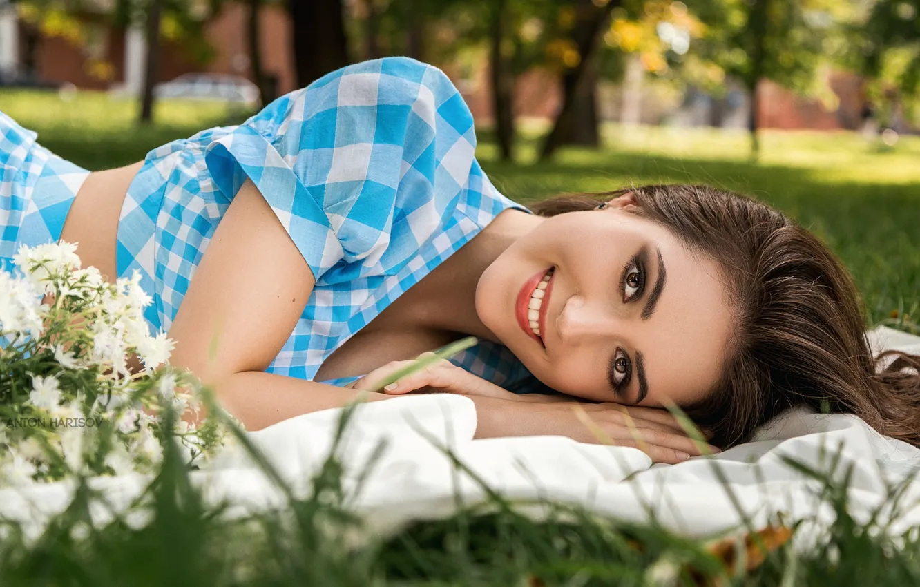 Photo wallpaper grass, look, girl, nature, smile, makeup, brunette, Anton Kharisov