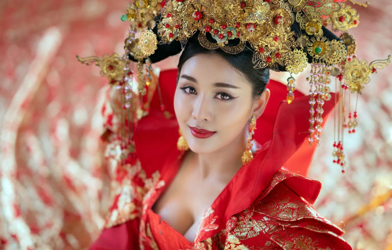Photo wallpaper chest, look, girl, decoration, face, pose, smile, portrait