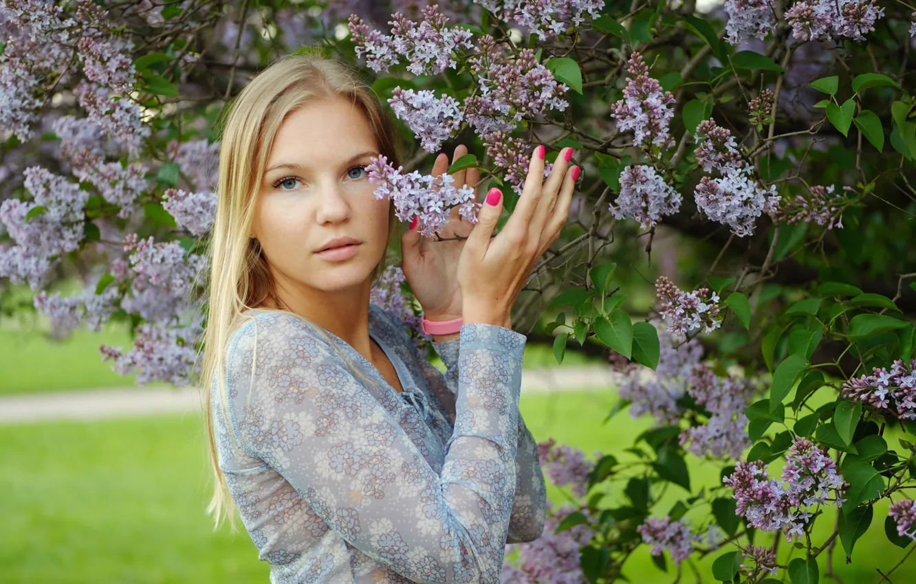 Photo wallpaper summer, eyes, look, trees, face, hair, lips, lilac