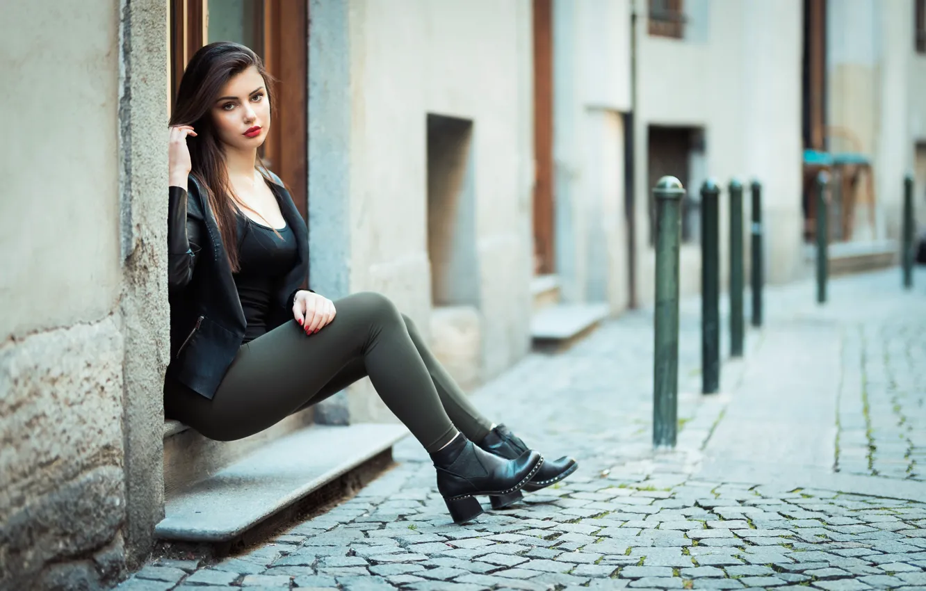 Photo wallpaper look, face, street, model, legs, Ester