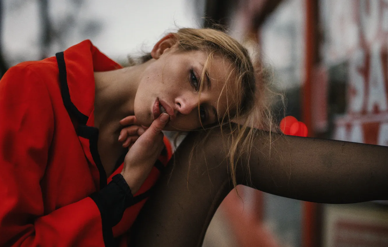 Photo wallpaper girl, face, finger, lips, leg, Emma