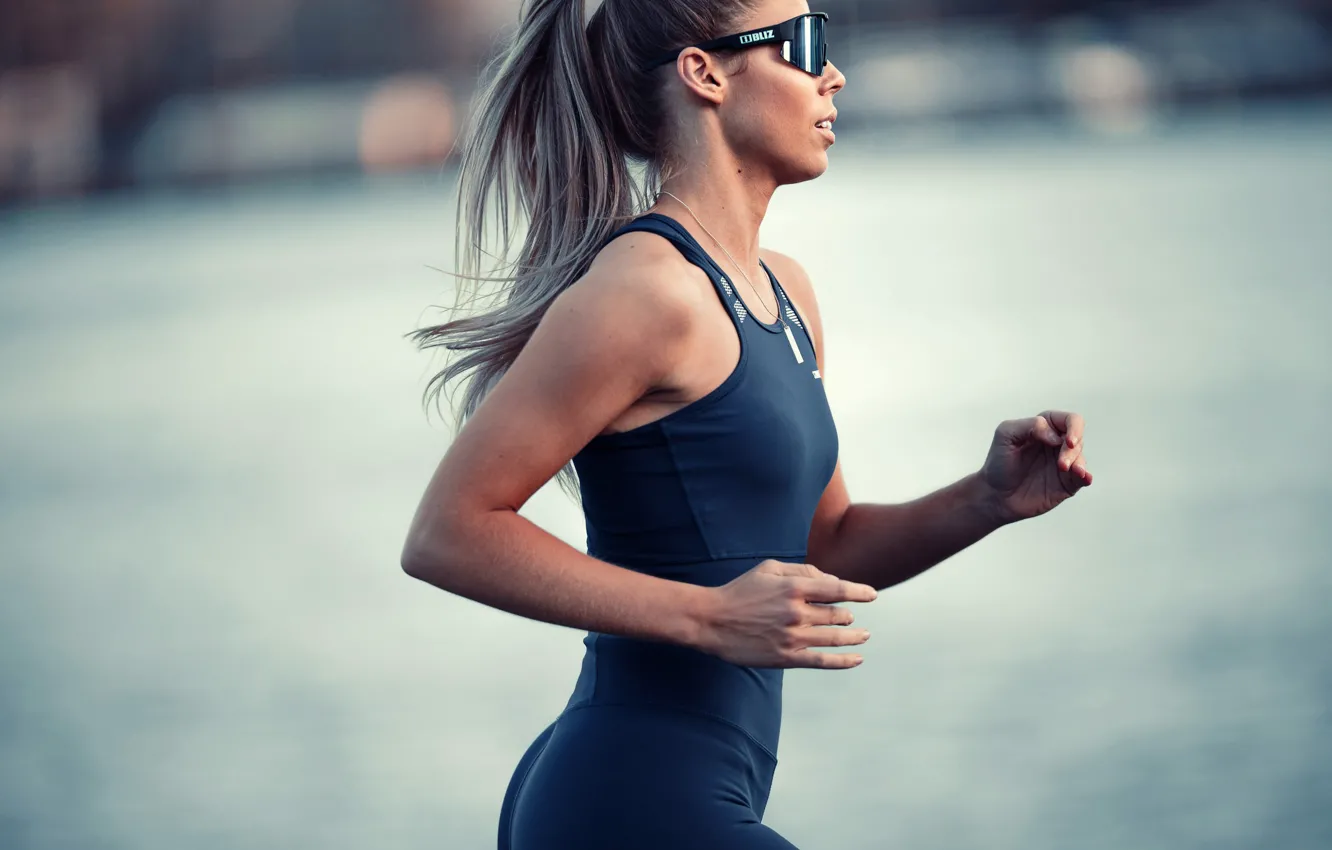 Photo wallpaper girl, figure, glasses, running, runs, hair, training, fitness