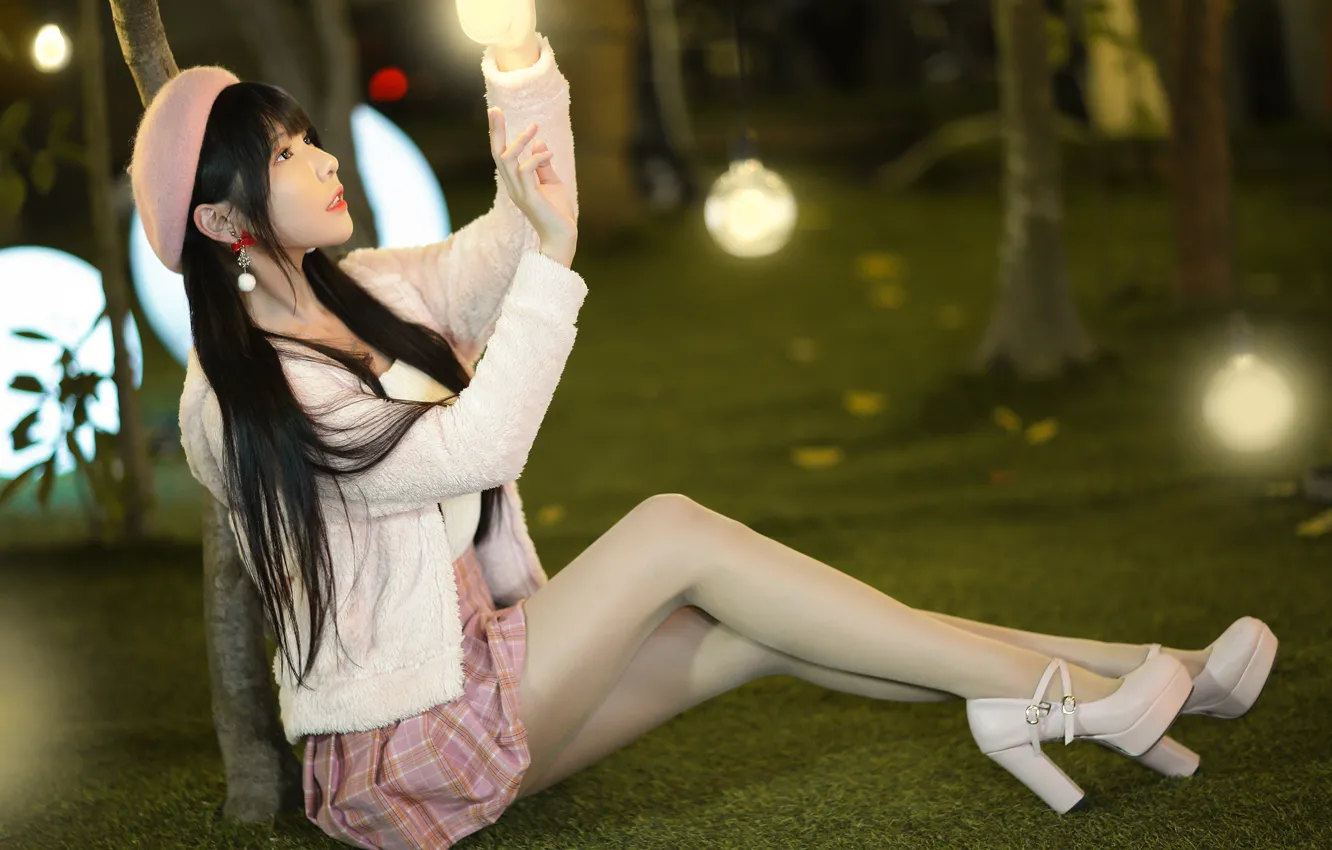 Photo wallpaper trees, night, pose, lawn, model, skirt, portrait, makeup