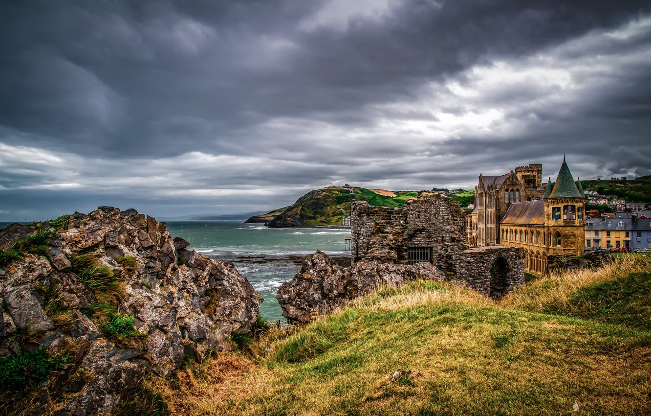Photo wallpaper sea, clouds, castle, rocks, coast, England, Aberystwyth