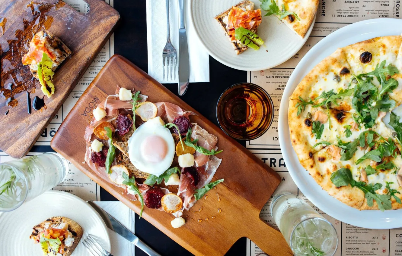Photo wallpaper Board, scrambled eggs, bacon, plug, salad, pizza