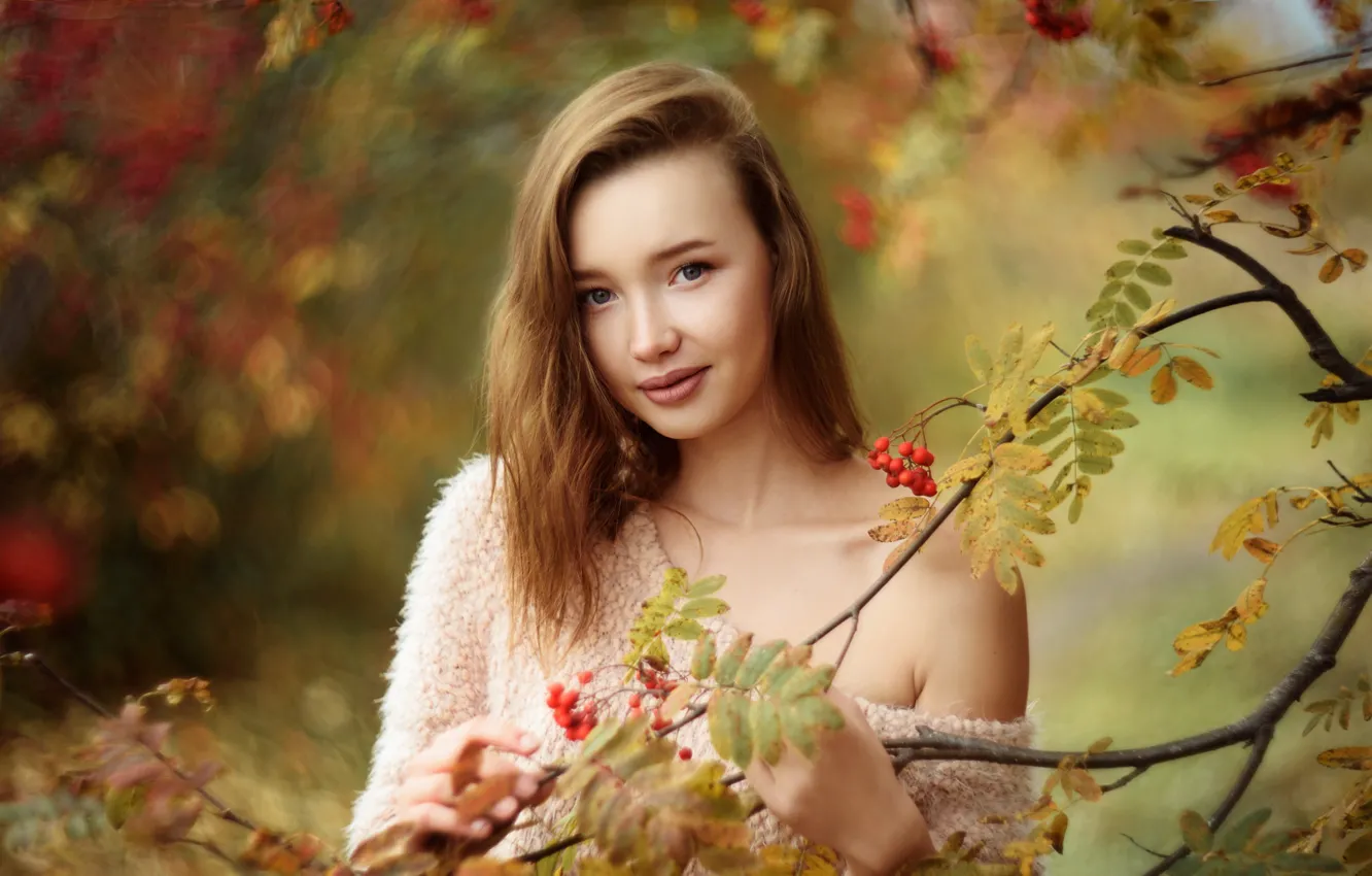 Photo wallpaper girl, shoulders, Rowan, Yana, Vladislav Opletaev