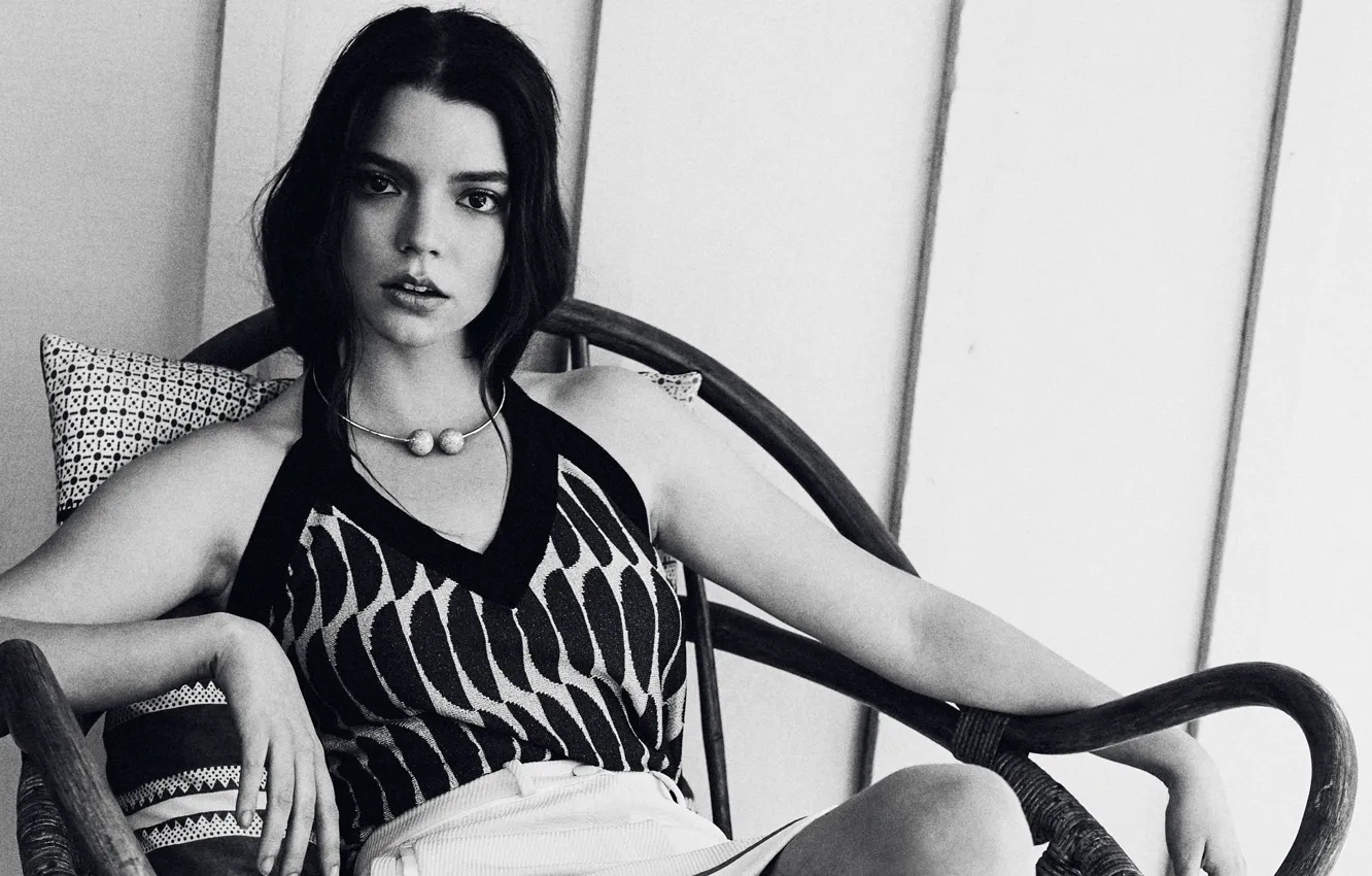 Photo wallpaper pose, skirt, chair, pillow, makeup, Mike, brunette, hairstyle