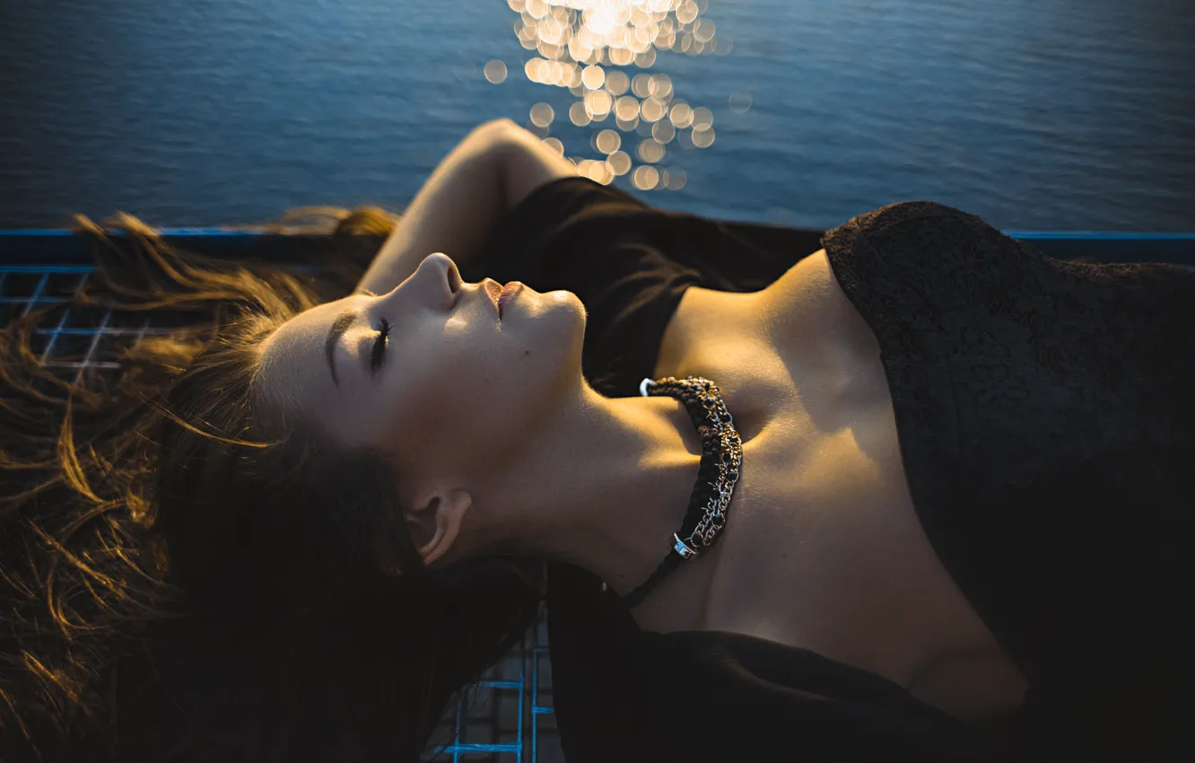 Photo wallpaper river, mood, stay, necklace