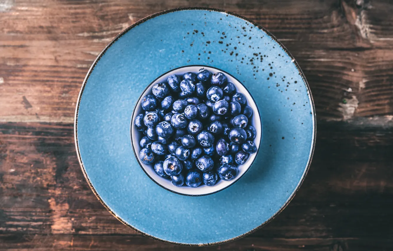 Photo wallpaper berries, background, blue, Board, blueberries, plate, bowl, saucer