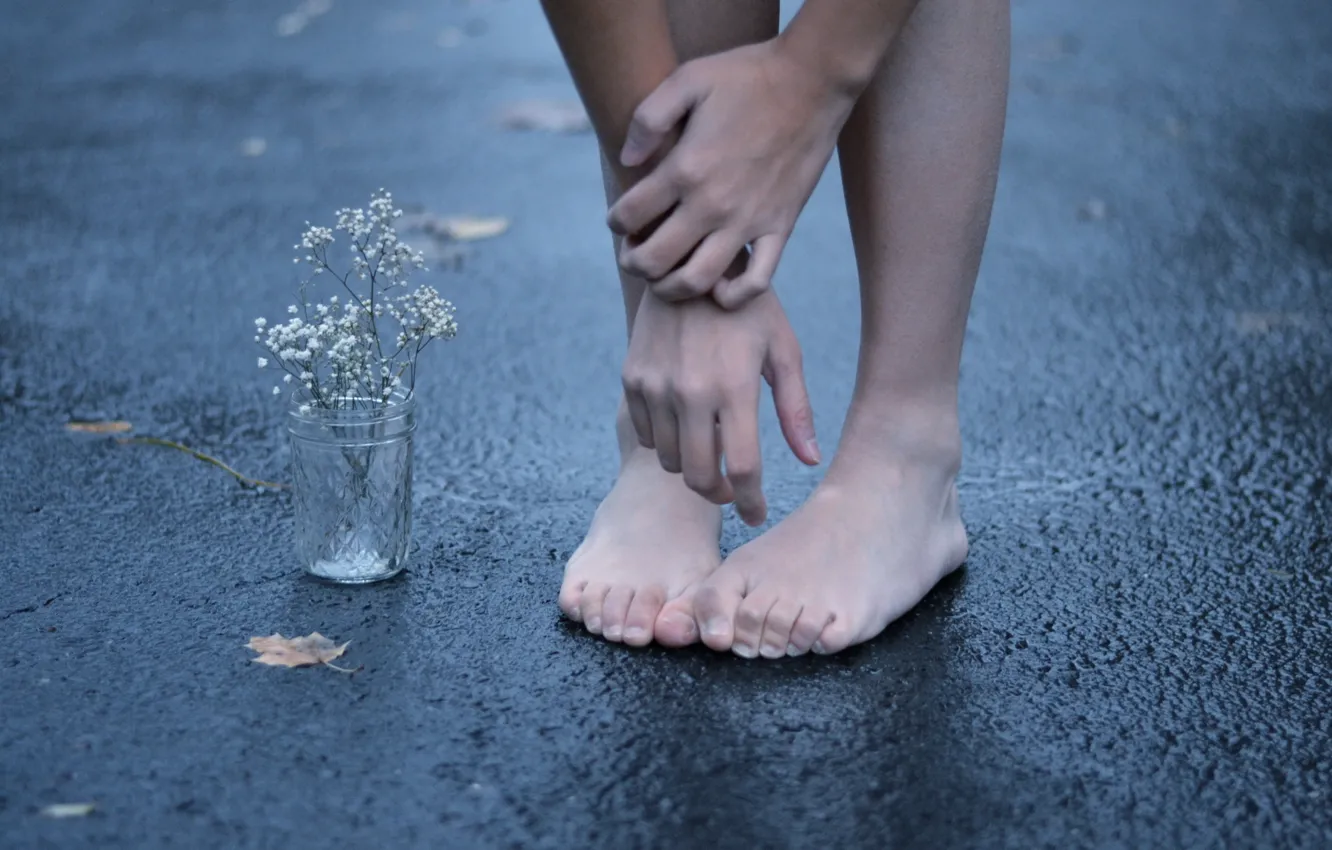Photo wallpaper asphalt, flowers, street, feet, hands