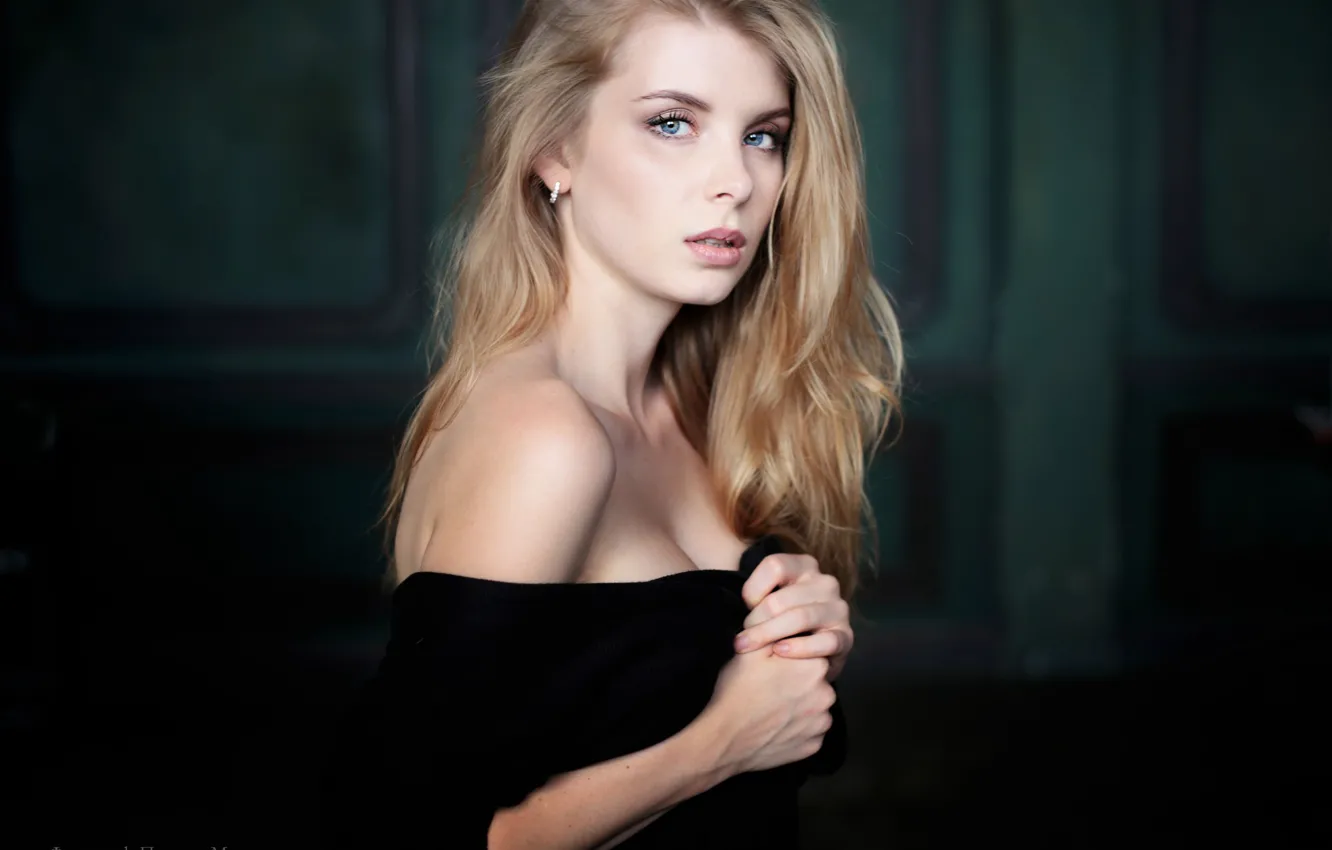 Photo wallpaper look, face, smile, background, sweetheart, clothing, portrait, makeup