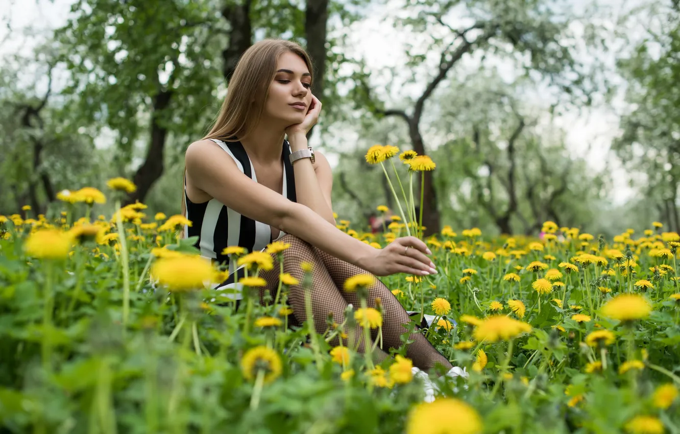 Photo wallpaper girl, sweetheart, model, Flowers, Field, Watch, Wallpaper, brown hair