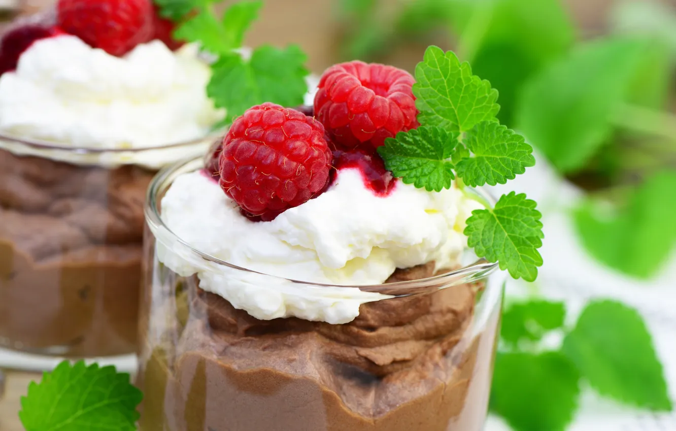 Photo wallpaper leaves, berries, raspberry, chocolate, cream, cream, dessert, sweet