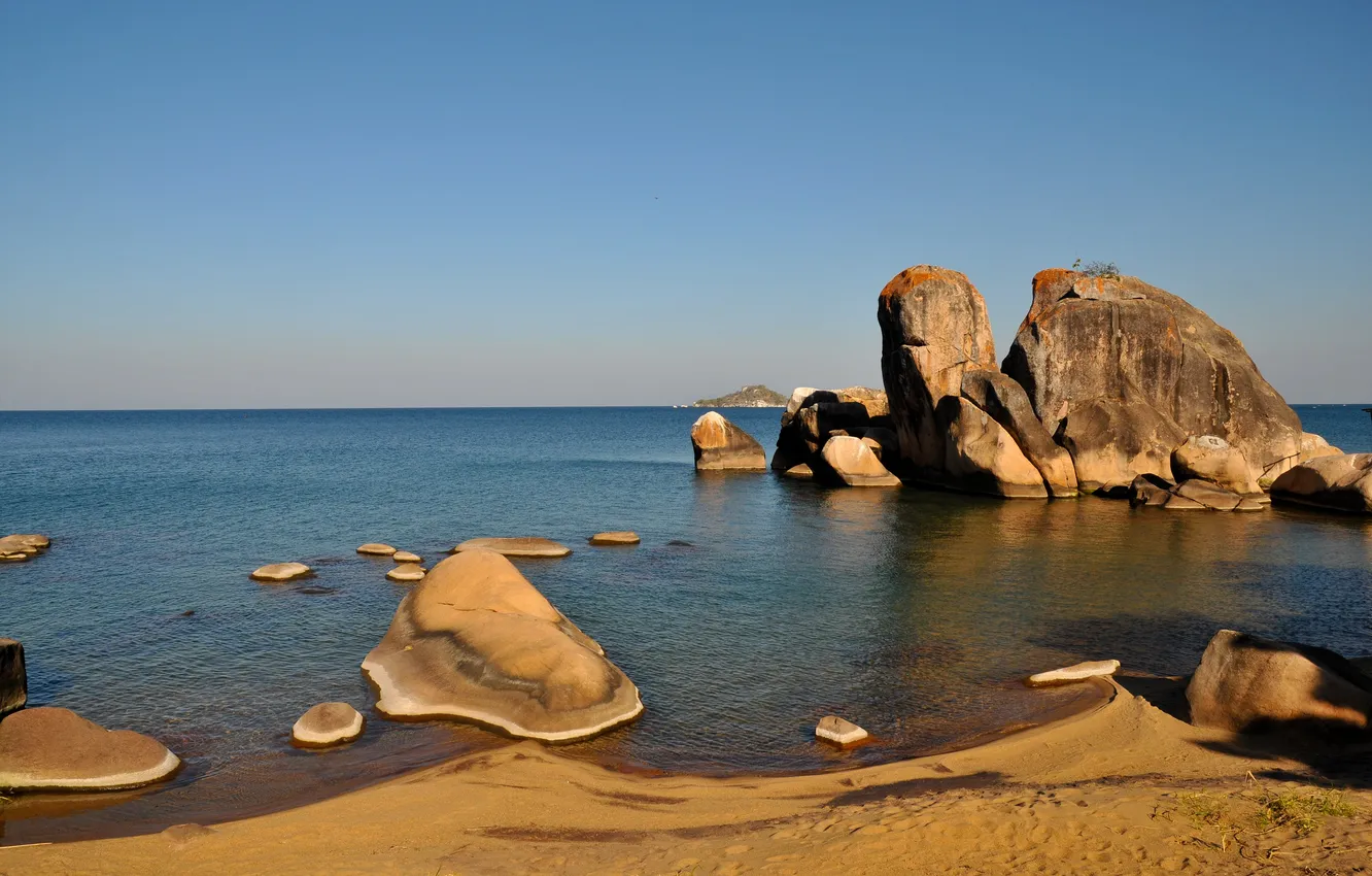 Photo wallpaper lake, rocks, shore, Africa, Lake Malawi, the beautiful lake