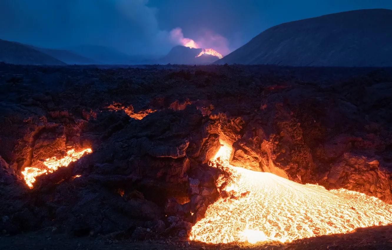 Photo wallpaper nature, the volcano, lava