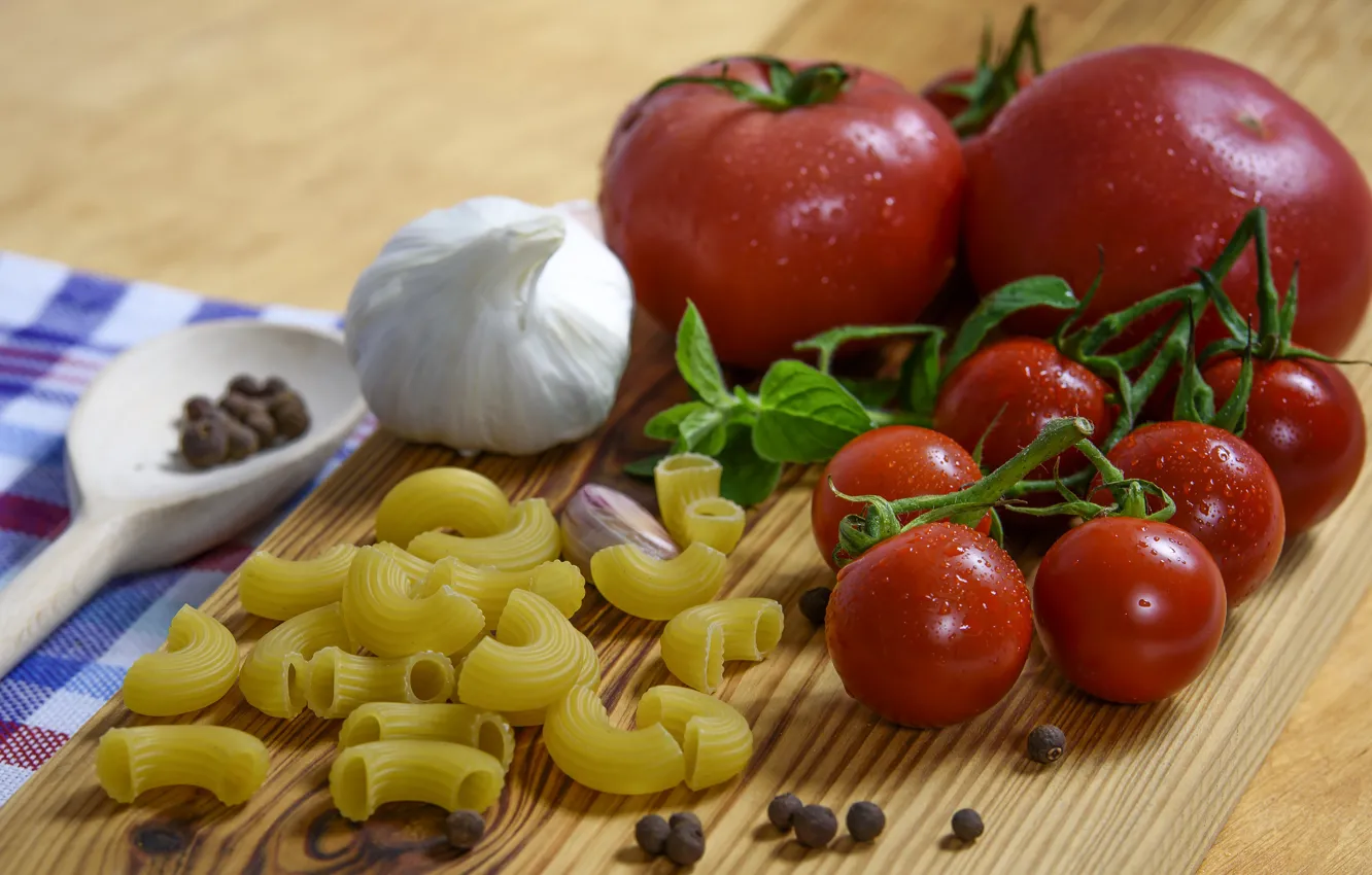 Photo wallpaper drops, table, Board, food, spoon, pepper, vegetables, horn