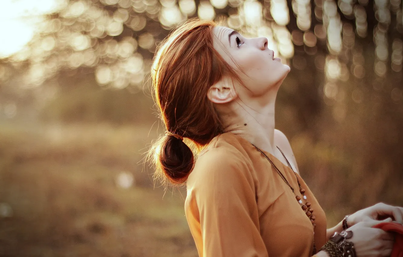 Photo wallpaper autumn, girl, nature, red