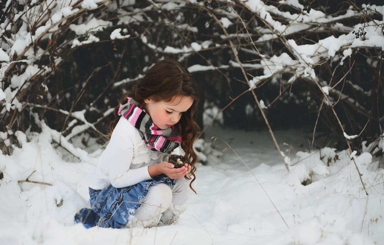 Photo wallpaper snow, socket, girl