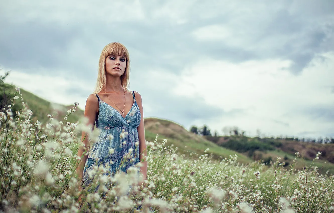 Photo wallpaper field, look, girl, landscape, flowers, hills, photographer, Martin Brest