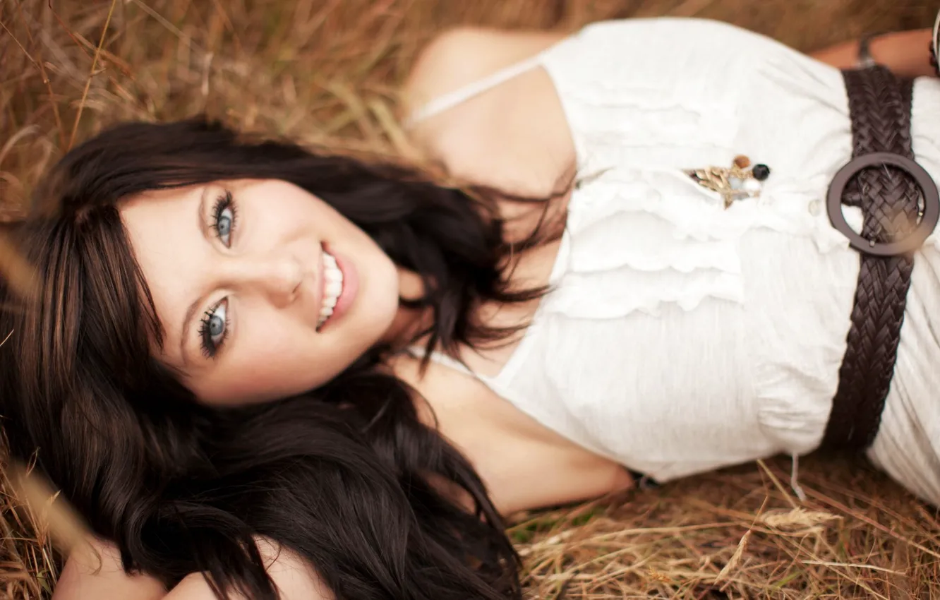 Photo wallpaper girl, smile, model, brunette, bracelet