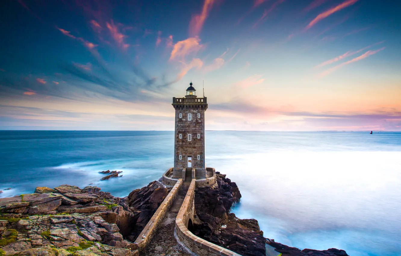Photo wallpaper sea, the sky, clouds, sunset, France, horizon, Finistère, Kermorvan Lighthouse