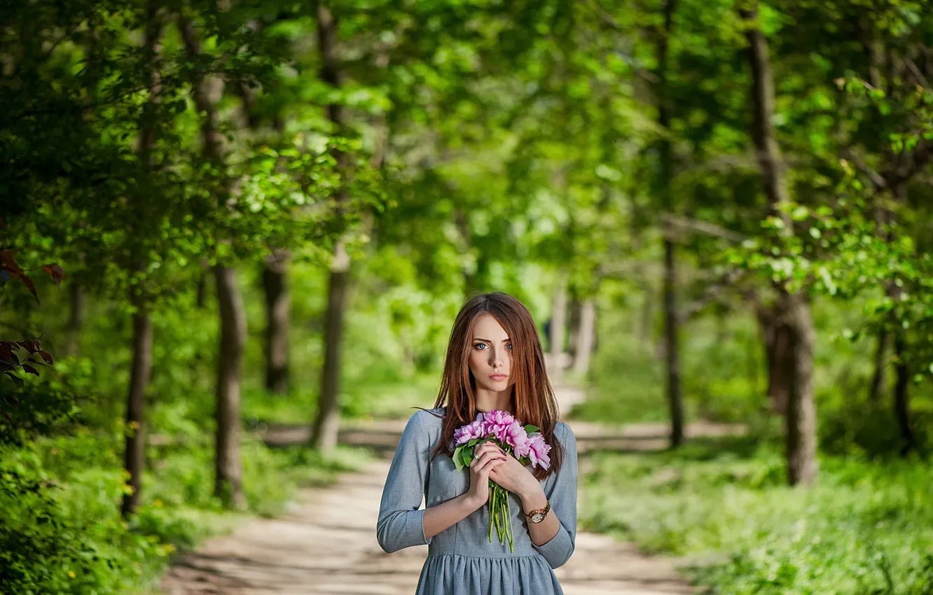 Photo wallpaper sadness, loneliness, bouquet, dress, alley, Nadia
