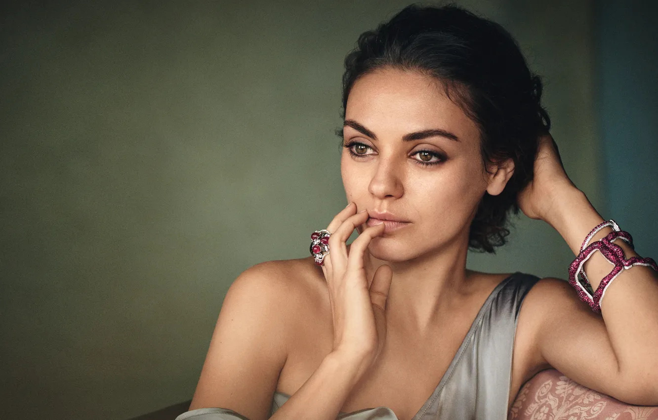 Photo wallpaper portrait, actress, girl, Mila Kunis