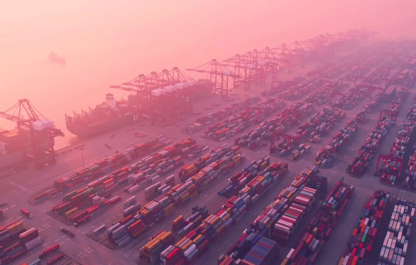 Photo wallpaper Fog, Port, Court, The ship, A container ship, Container, Container terminal, Cargo operations