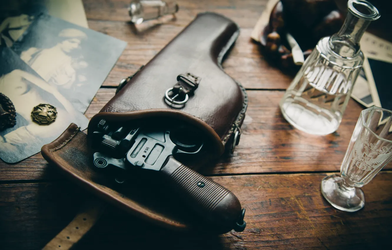 Photo wallpaper photo, gun, weapons, table, glass, holster, store, "Mauser"