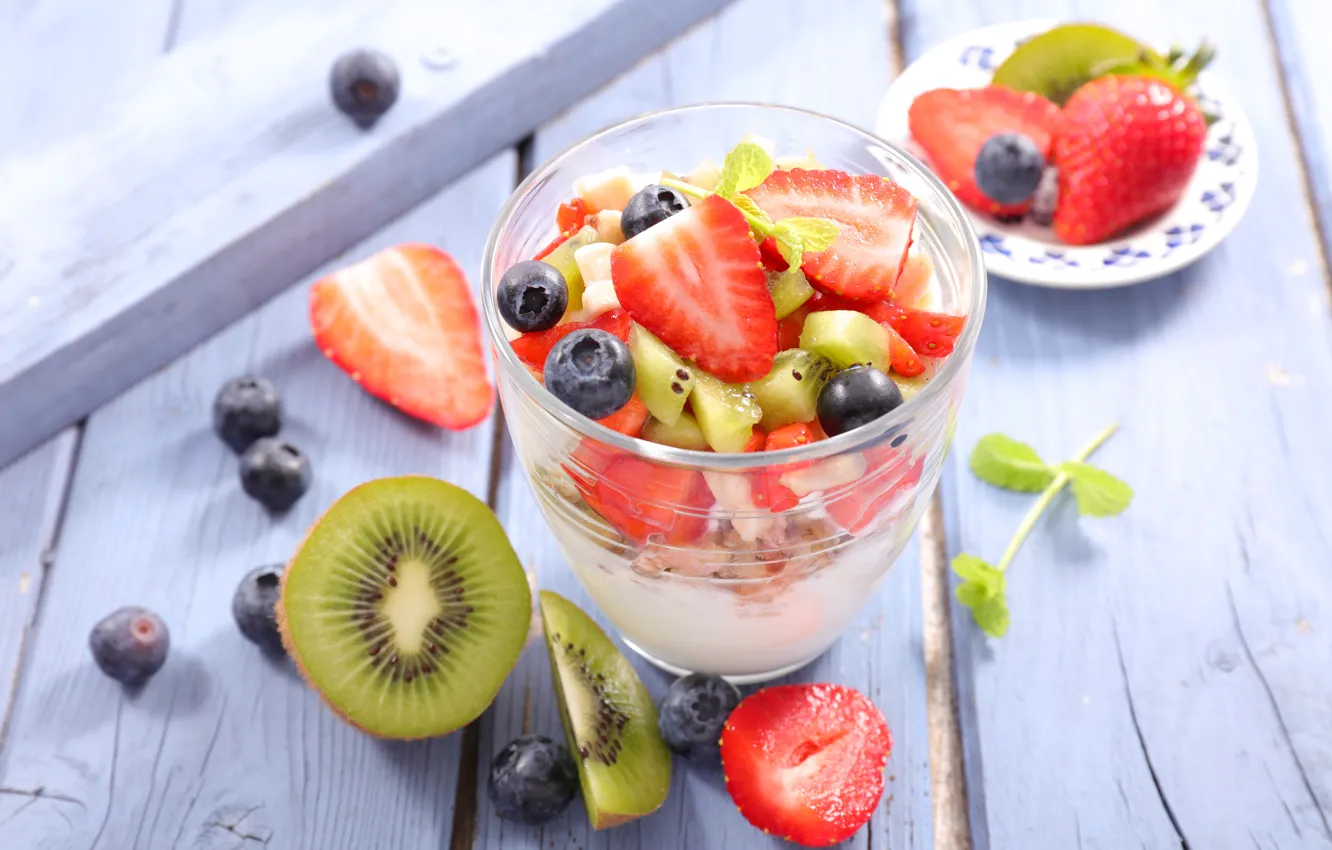 Photo wallpaper glass, berries, Breakfast, kiwi, wood, yogurt, granola