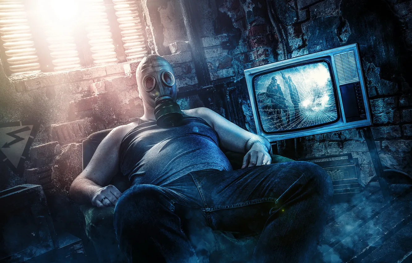 Photo wallpaper man, the situation, TV, gas mask