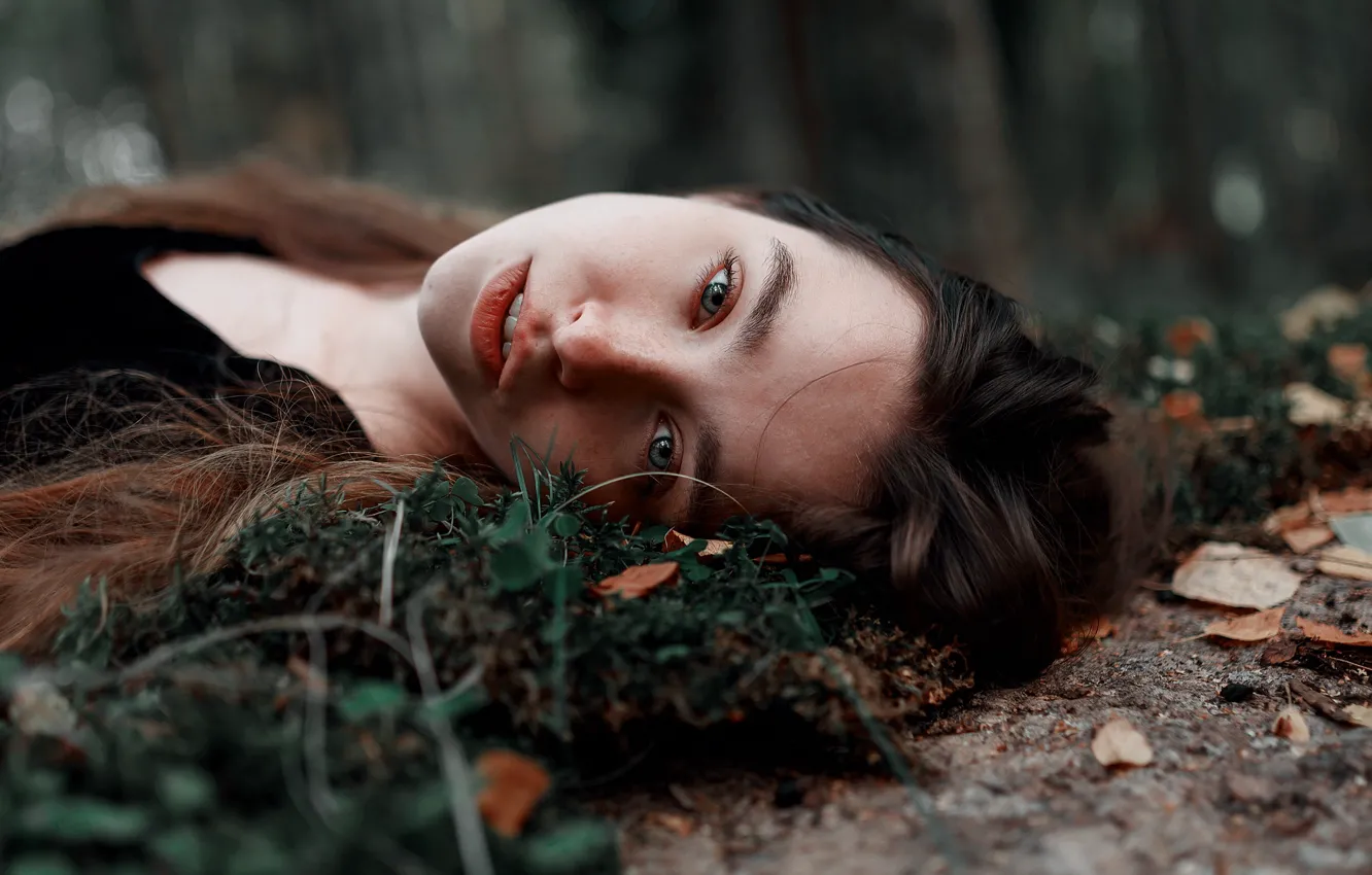 Photo wallpaper look, leaves, close-up, face, model, moss, portrait, makeup