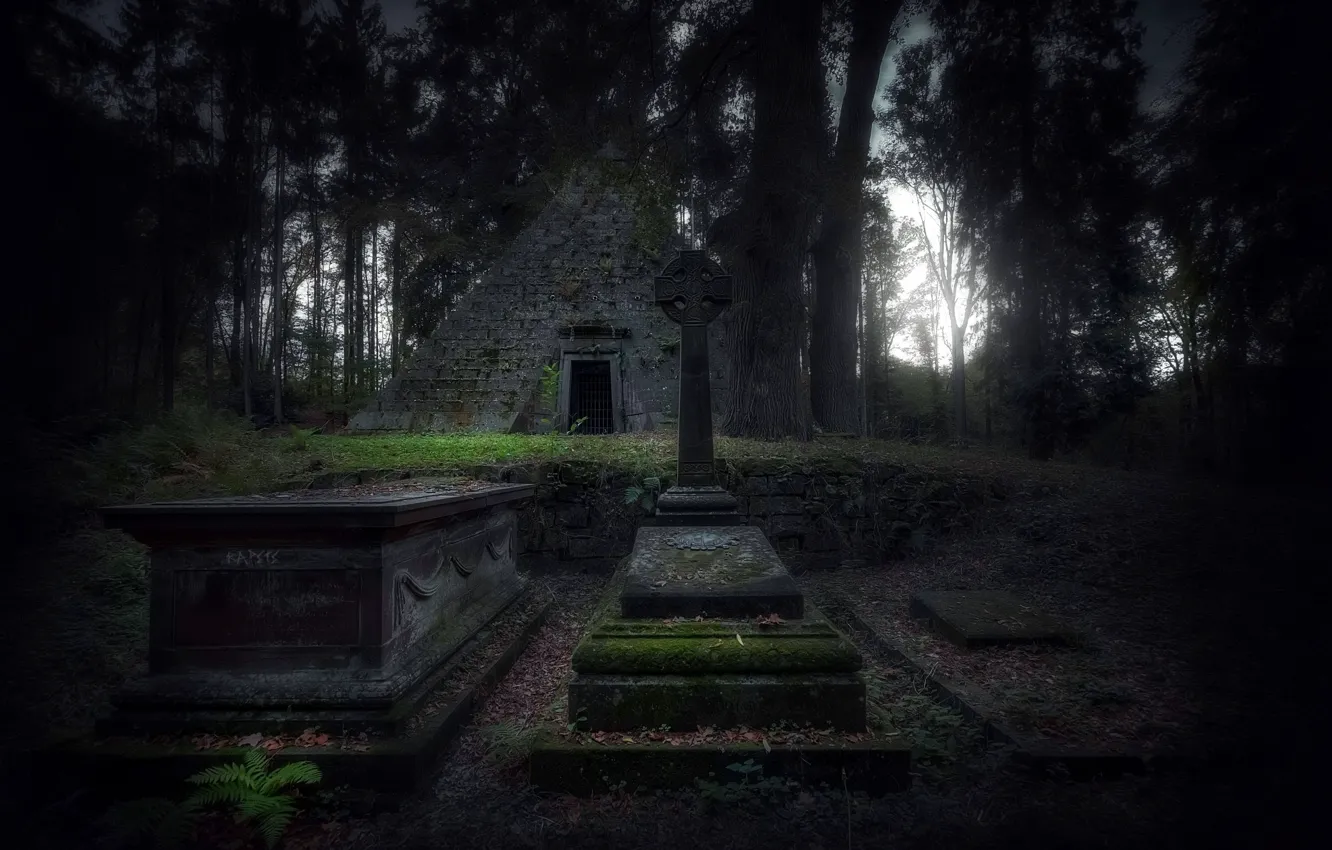 Photo wallpaper graves, pyramid, cemetery