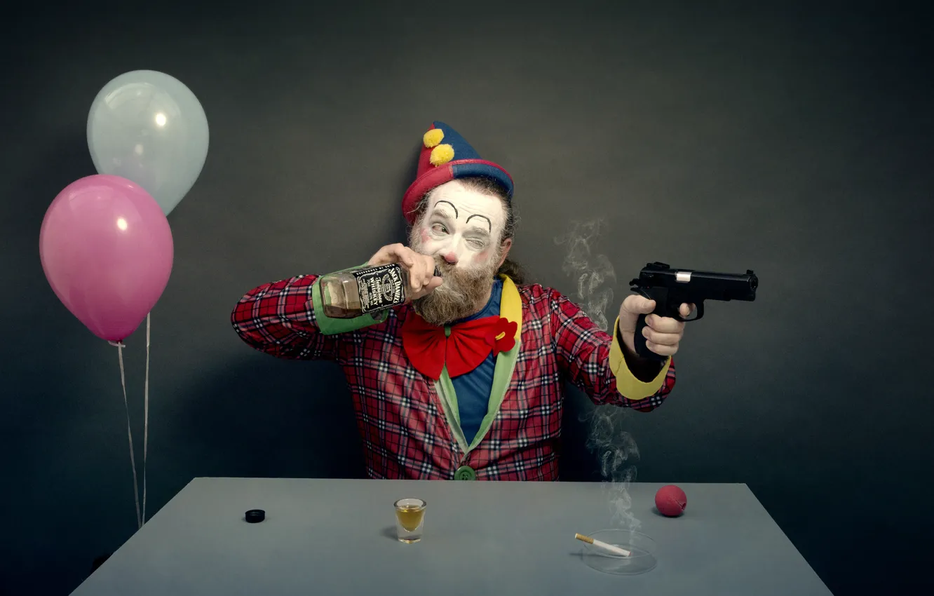 Photo wallpaper gun, balls, bottle, clown