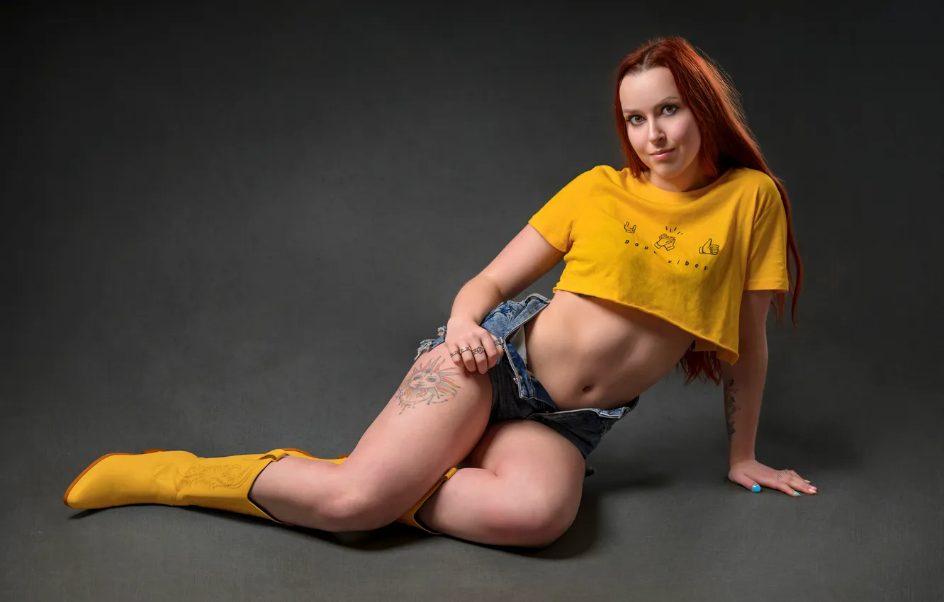 Photo wallpaper shorts, t-shirt, red, legs, Jade