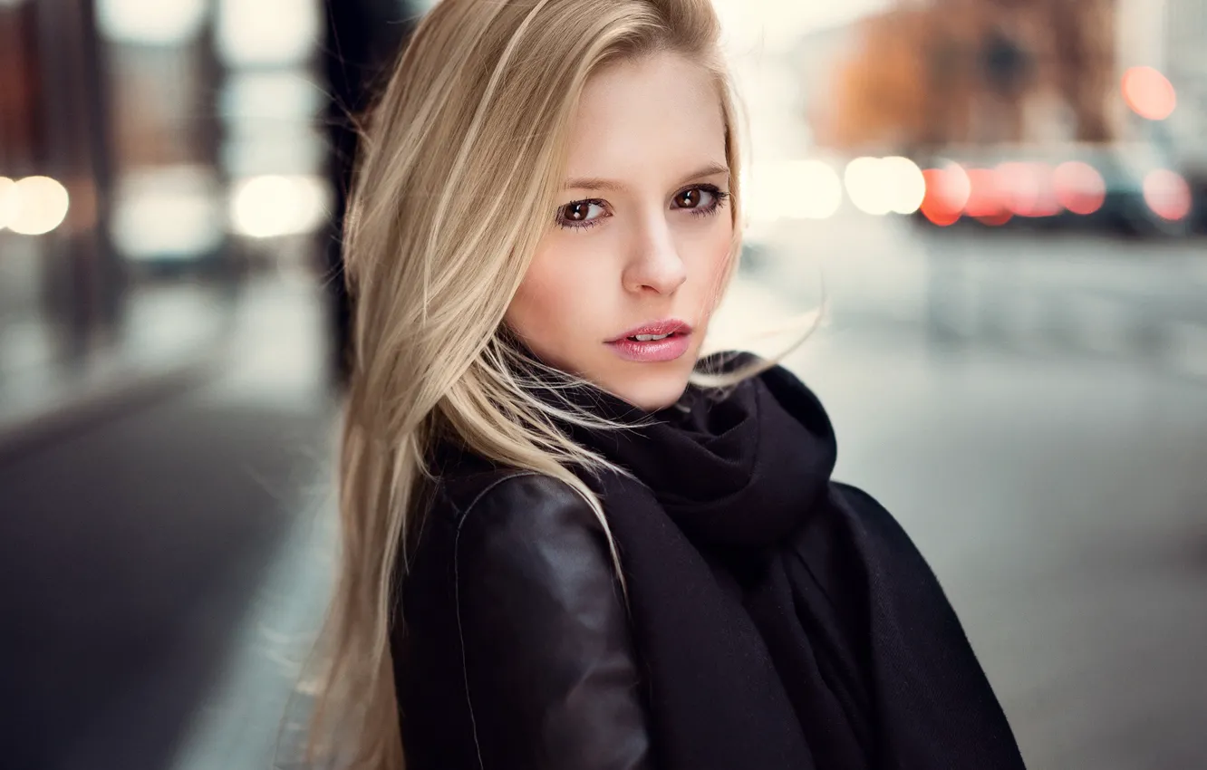 Photo wallpaper girl, long hair, brown eyes, photo, photographer, model, bokeh, lips