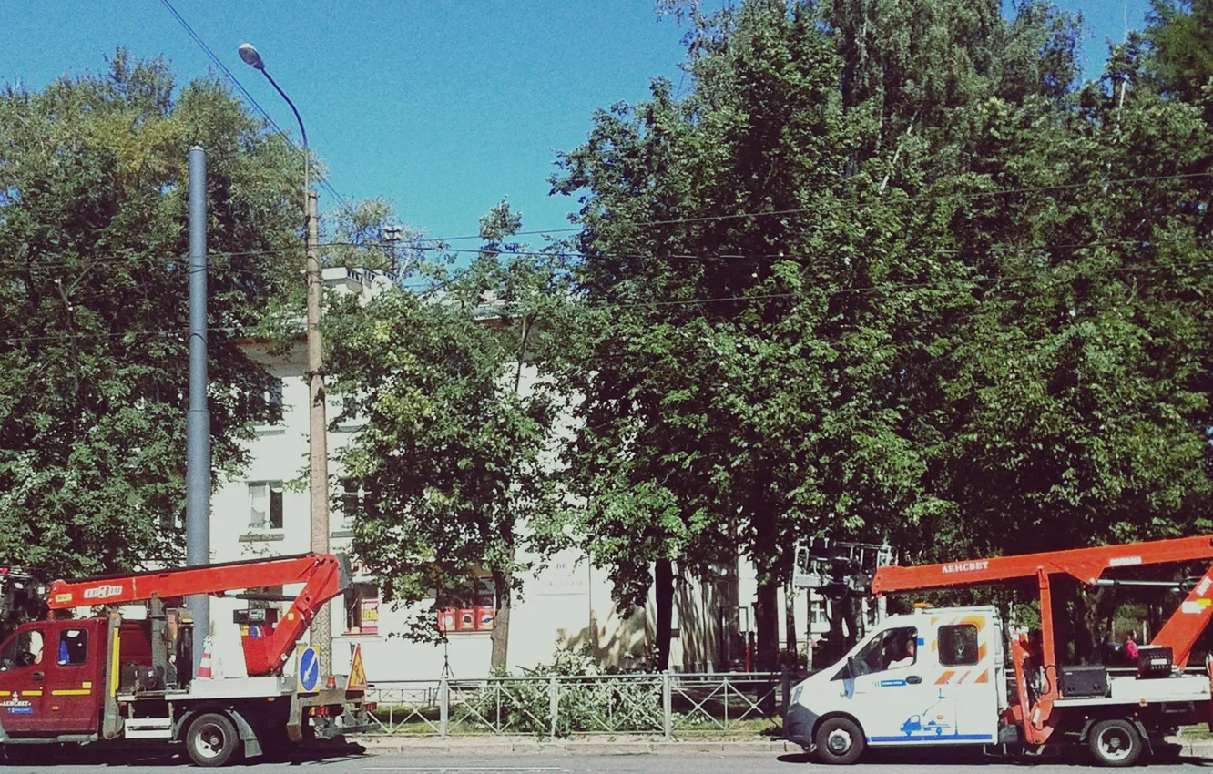 Photo wallpaper machine, the city, repair equipment