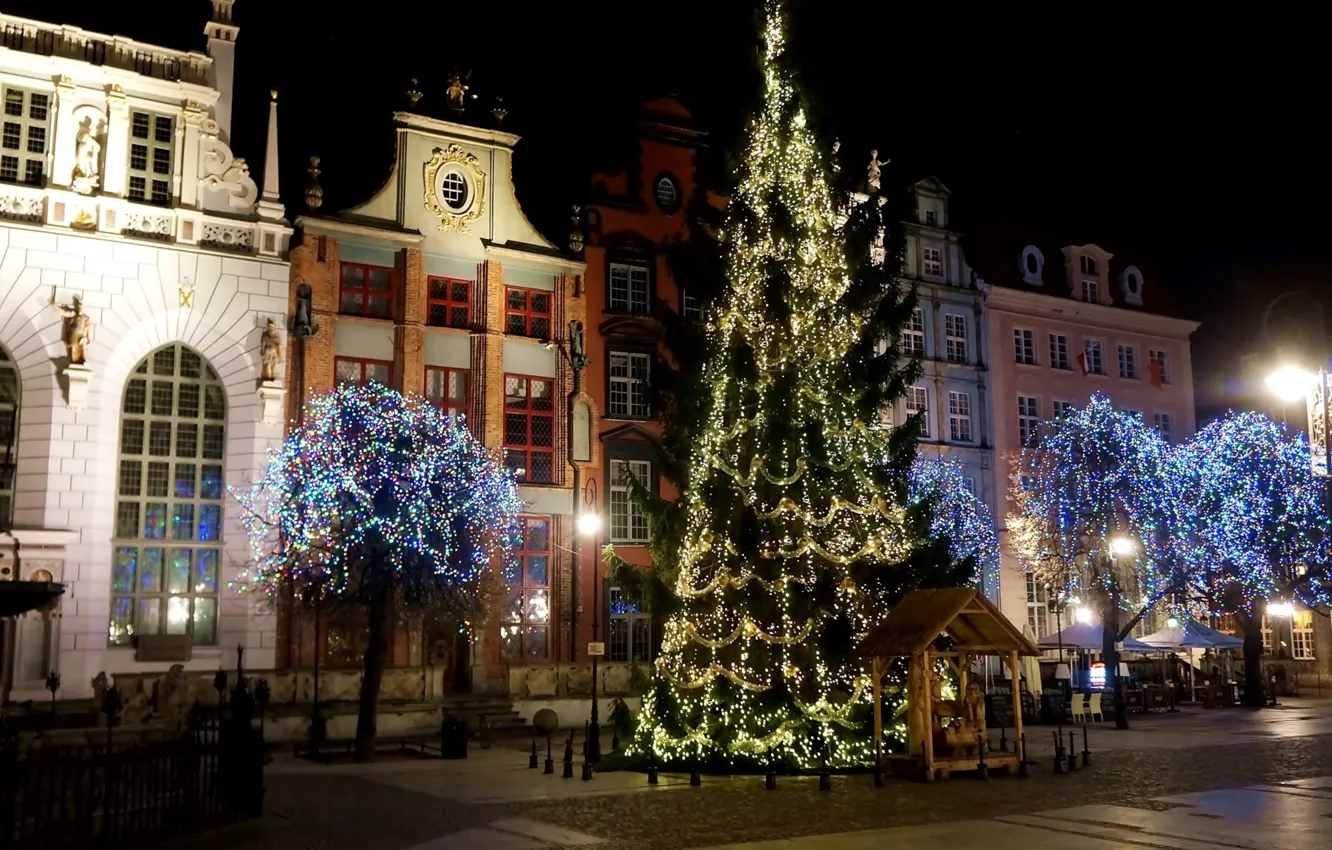 Photo wallpaper Poland, Gdansk, street, night, dark, building