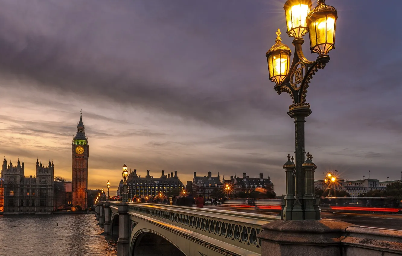 Photo wallpaper bridge, London, lantern