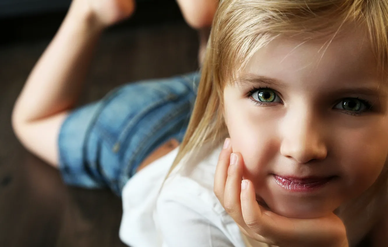 Photo wallpaper look, children, smile, mood, girl, green eyes