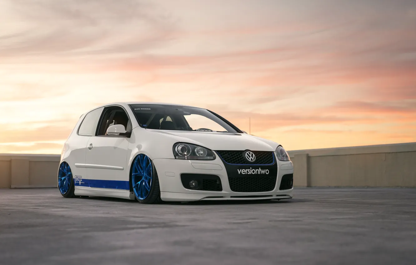 Photo wallpaper Volkswagen, Golf, Wheels, Niche, '2003