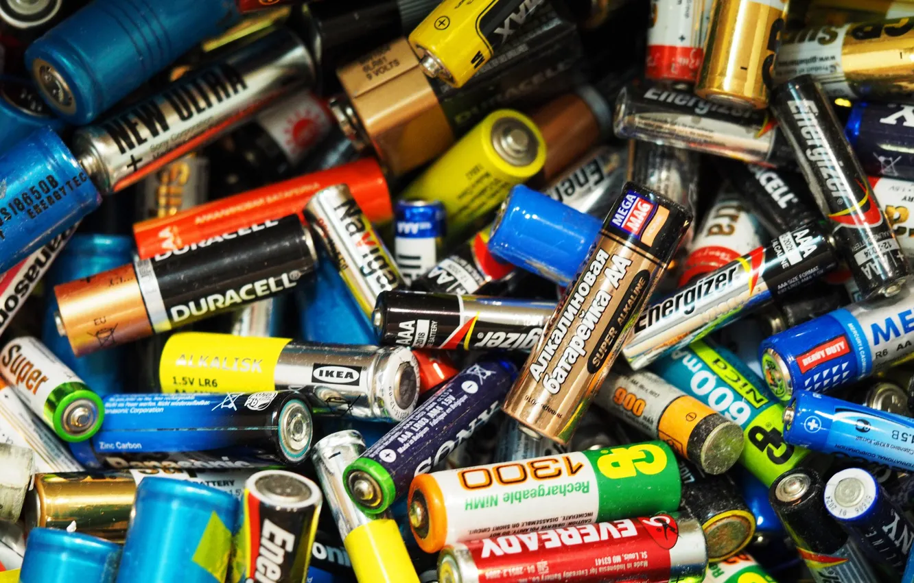 Photo wallpaper brands, waste, batteries, lithium