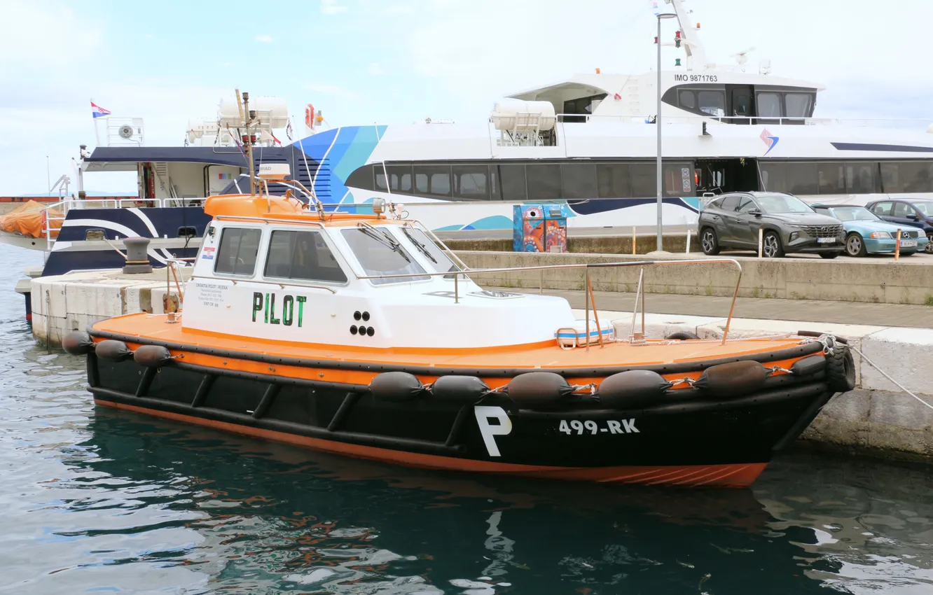 Photo wallpaper boat, Croatia, Rijeka, a pilot