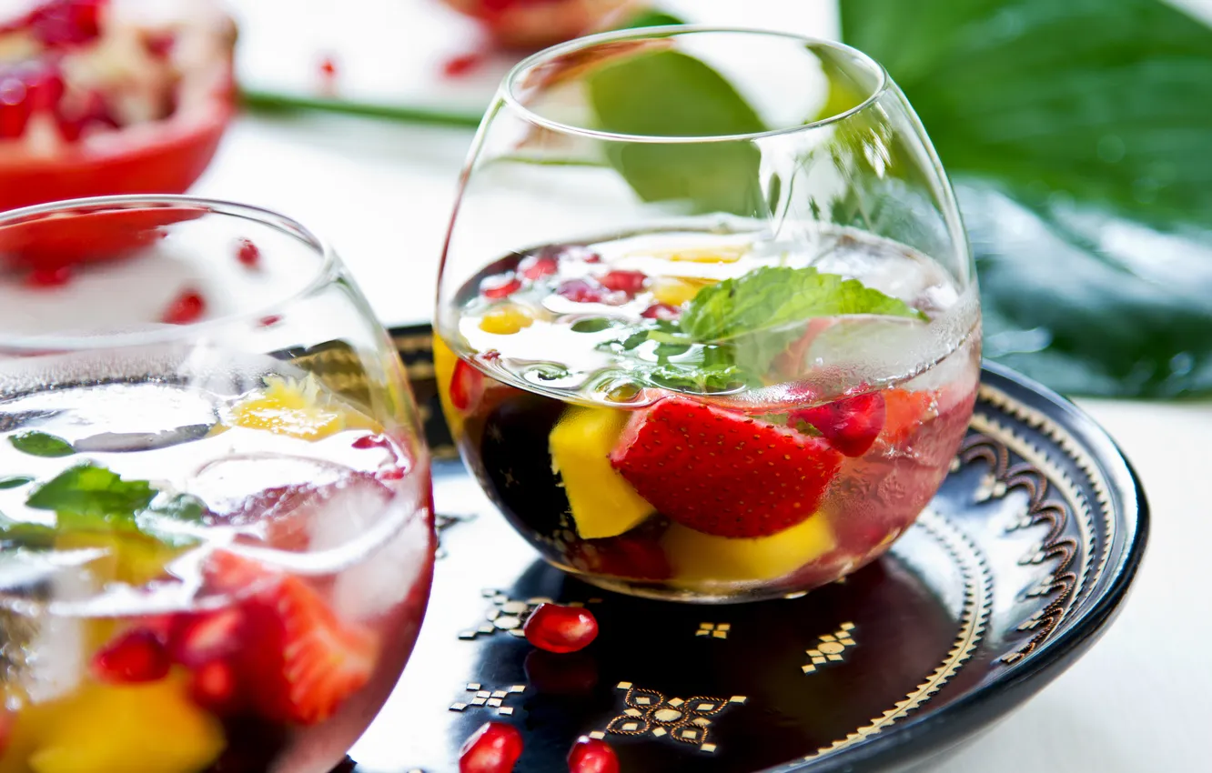 Photo wallpaper strawberry, mango, garnet, pomegranate, strawberries, mango, fruit drink, fruit drink